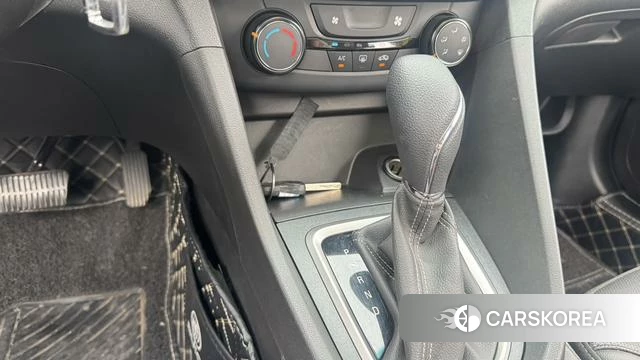 Buick Yinglang 2021 Белый из Китая, фото 4