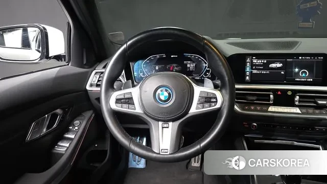 BMW 3 Series (G20) 2022 Белый из Кореи, фото 4