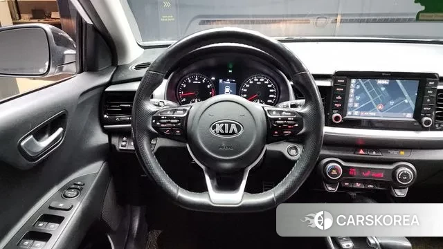 Kia Stonic 2018 Белый из Кореи, фото 4