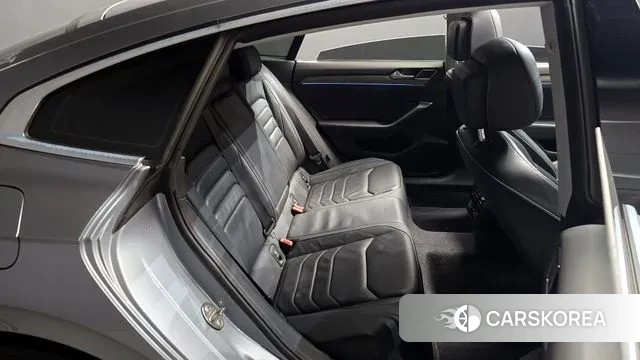 Volkswagen Arteon 2019 Серебристо-серый из Кореи, фото 4