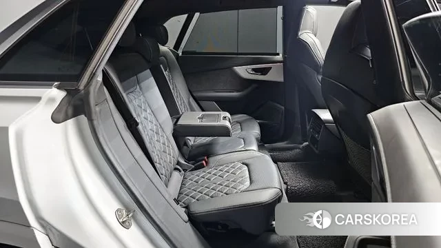 Audi Q8 (4M) 2022 Белый из Кореи, фото 4
