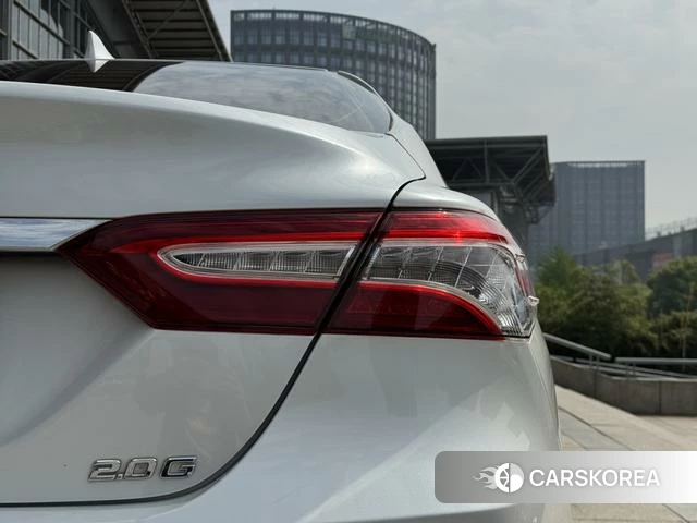 Toyota Camry 2022 Белый из Китая, фото 4