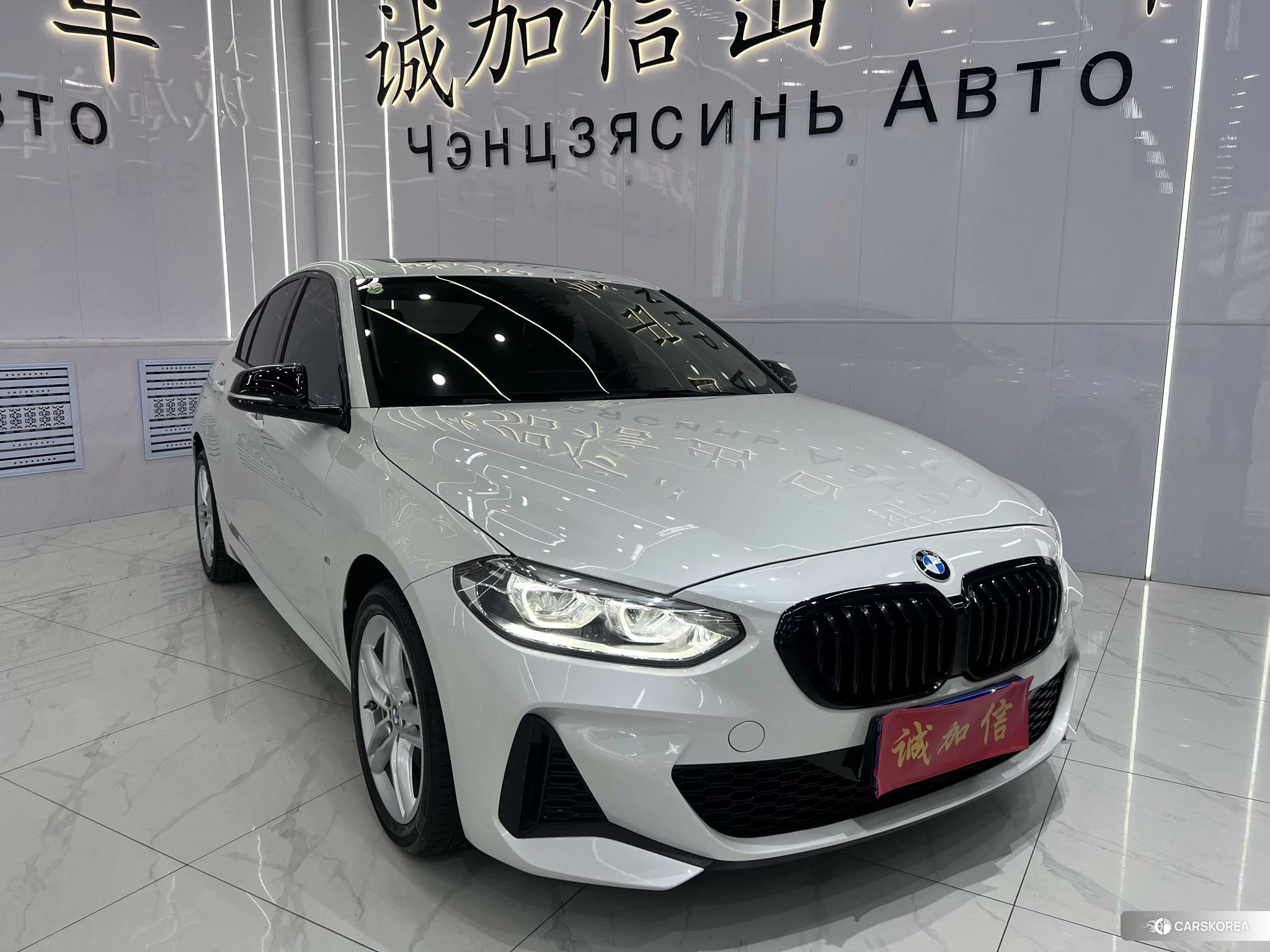 BMW 1 series 2020 Белый из Китая, фото 4