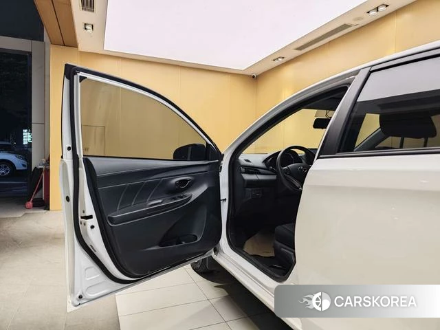 Toyota Vios FS 2022 Белый из Китая, фото 4