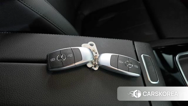 Mercedes-Benz A-Class W177 2024 Черный из Кореи, фото 4