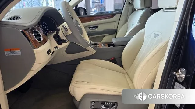 Bentley Bentayga 2025 Синий из Кореи, фото 4