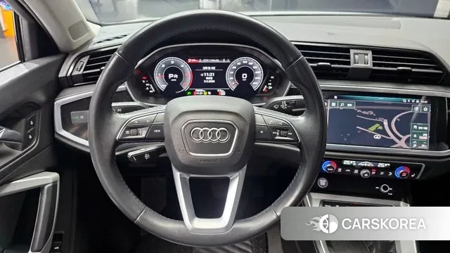 Audi Q3 (F3) 2020 Белый из Кореи, фото 4