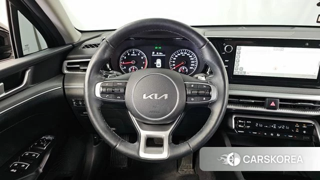 Kia K5 3rd generation 2023 Черный из Кореи, фото 4