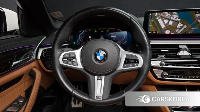 BMW 5 Series (G30) 2022 Белый из Кореи, фото 4