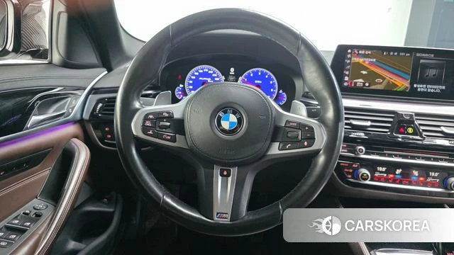 BMW 5 Series (G30) 2019 Белый из Кореи, фото 4