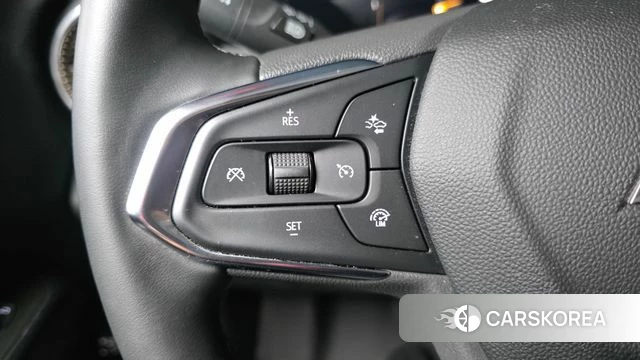 Chevrolet (GM Daewoo) Trax Crossover 2023 Белый из Кореи, фото 4