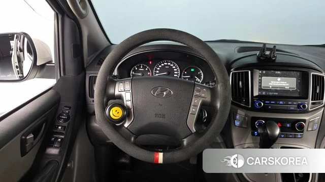 Hyundai The New Grand Starex 2018 Серебристо-серый из Кореи, фото 4