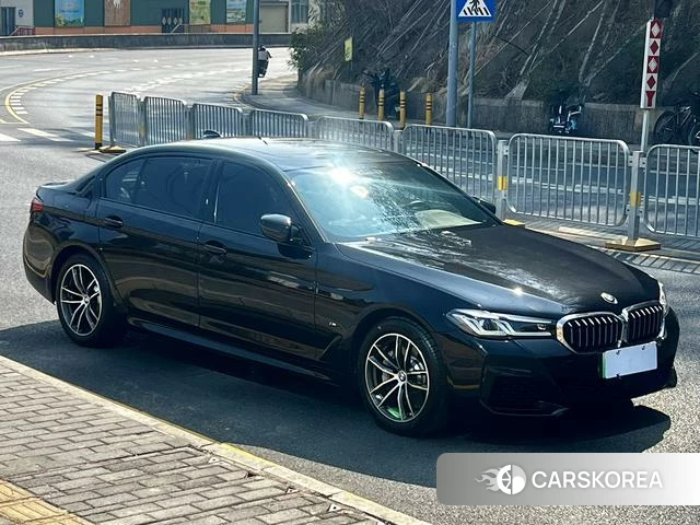 BMW 5 series PHEV 2021 Черный из Китая, фото 4