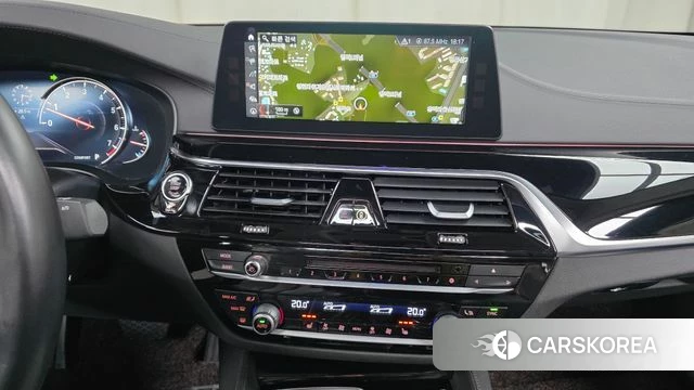 BMW 5 Series (G30) 2018 Синий из Кореи, фото 4