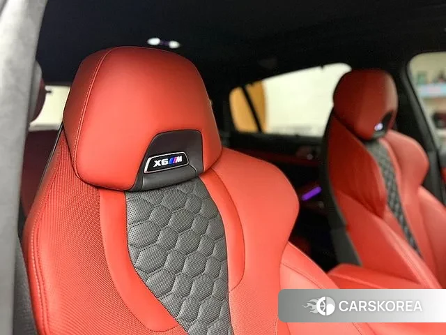 BMW X6M (G06) 2023 Белый из Кореи, фото 4