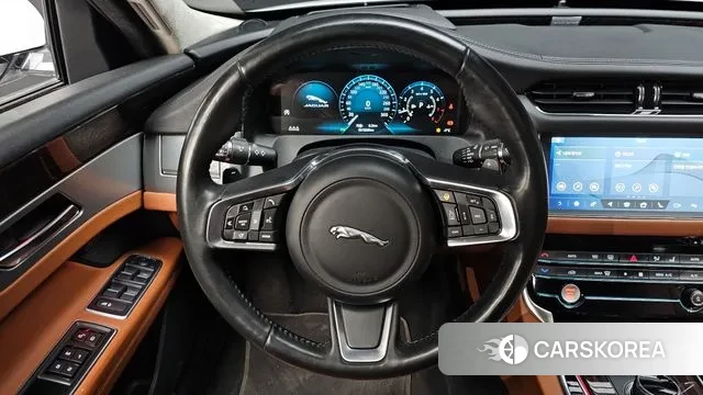 Jaguar XF (X260) 2020 Белый из Кореи, фото 4