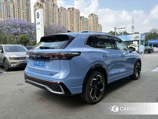 Volkswagen Tiguan L 2025 Синий из Китая, фото 4