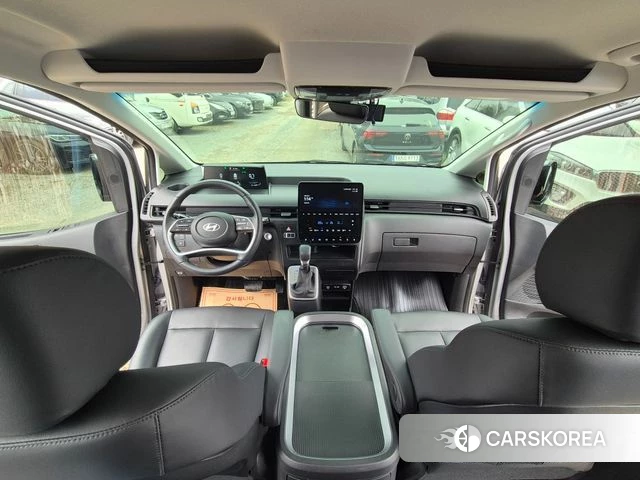 Hyundai Staria 2025 Серебристо-серый из Кореи, фото 4