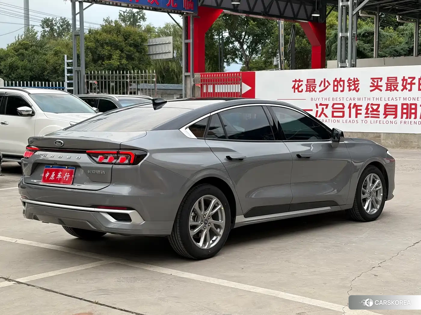 Ford Mondeo 2024 Silver/gray из Китая, фото 4