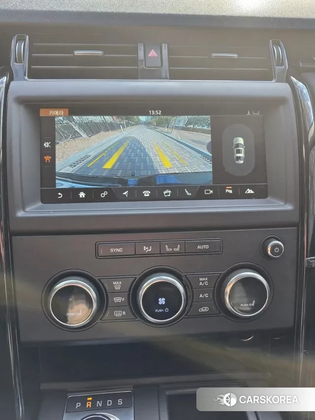 Land Rover Discovery 5 2018 Черный из Кореи, фото 4