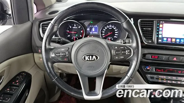 Kia All New Carnival id 2714210 из Кореи 4