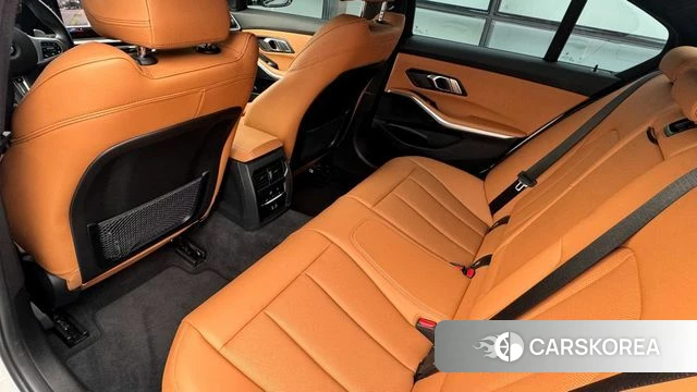 BMW 3 Series (G20) 2023 Белый из Кореи, фото 4