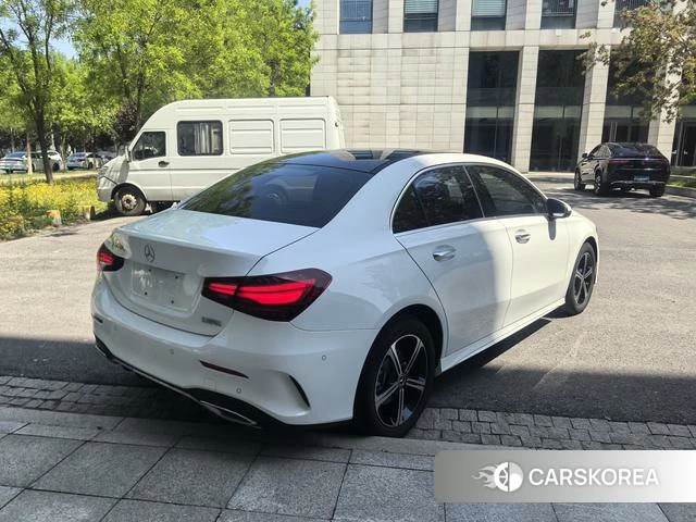 Mercedes-Benz Class A 2024 Белый из Китая, фото 4