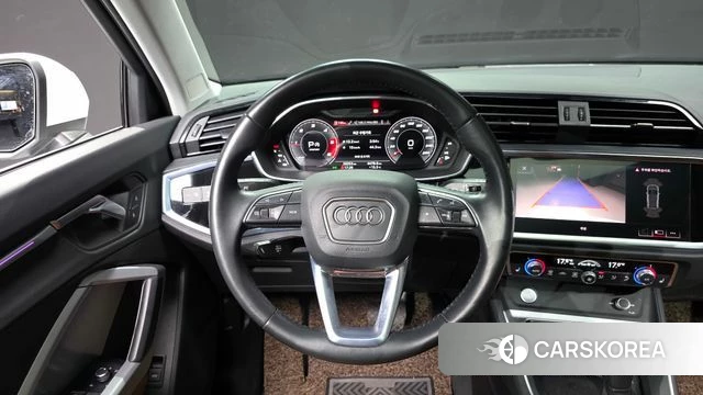 Audi Q3 (F3) 2020 Белый из Кореи, фото 4
