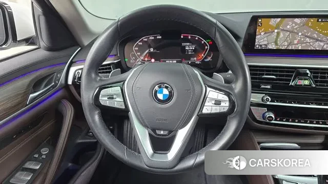 BMW 5 Series (G30) 2019 Белый из Кореи, фото 4