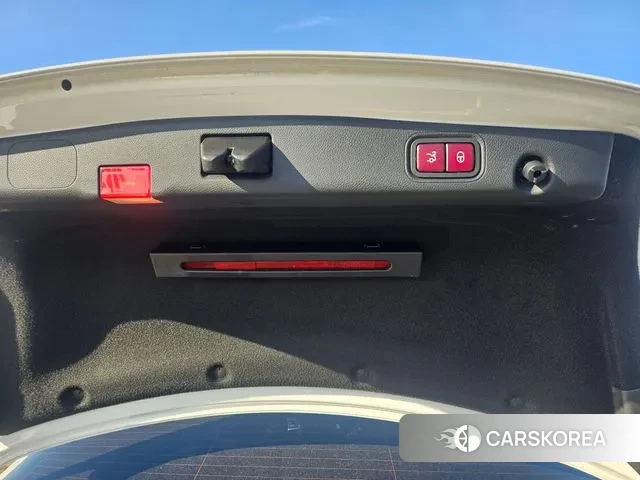 Mercedes-Benz E-Class W213 2019 Белый из Кореи, фото 4