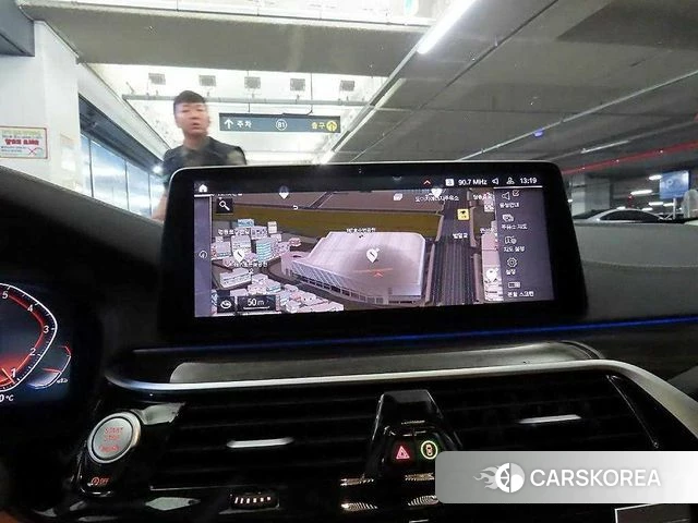 BMW 5 Series (G30) 2022 Черный из Кореи, фото 4