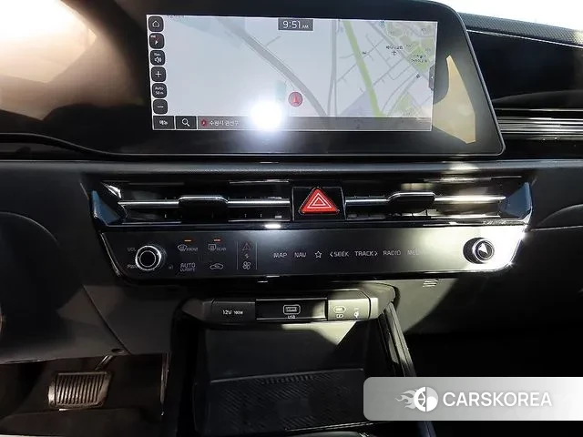 Kia Di Ol Nu Niro 2022 Белый из Кореи, фото 4