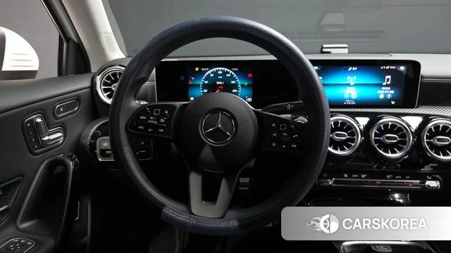 Mercedes-Benz A-Class W177 2020 Белый из Кореи, фото 4