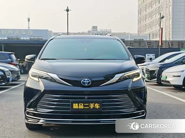 Toyota Saina 2024 Черный из Китая, фото 4