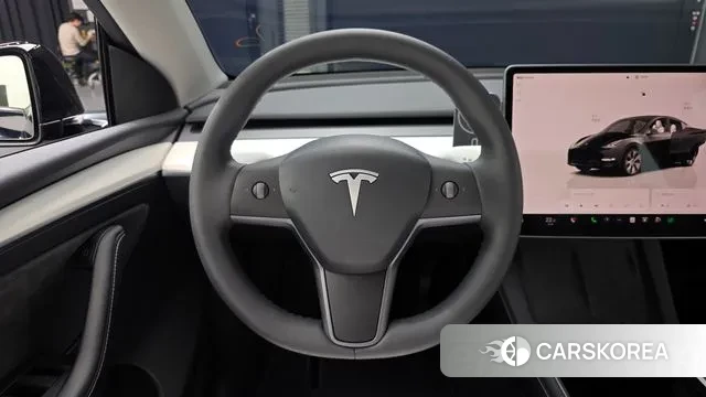 Tesla Model Y 2024 Черный из Кореи, фото 4