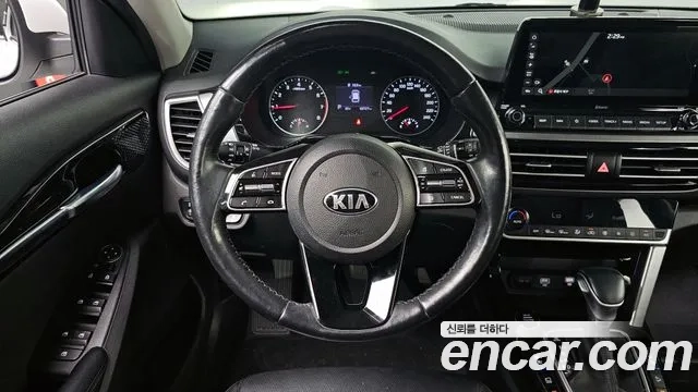 Kia Seltos 2019 Белый из Кореи, фото 4