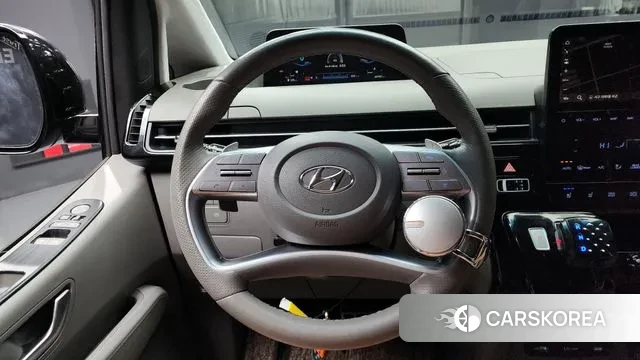 Hyundai Staria 2023 Серый из Кореи, фото 4