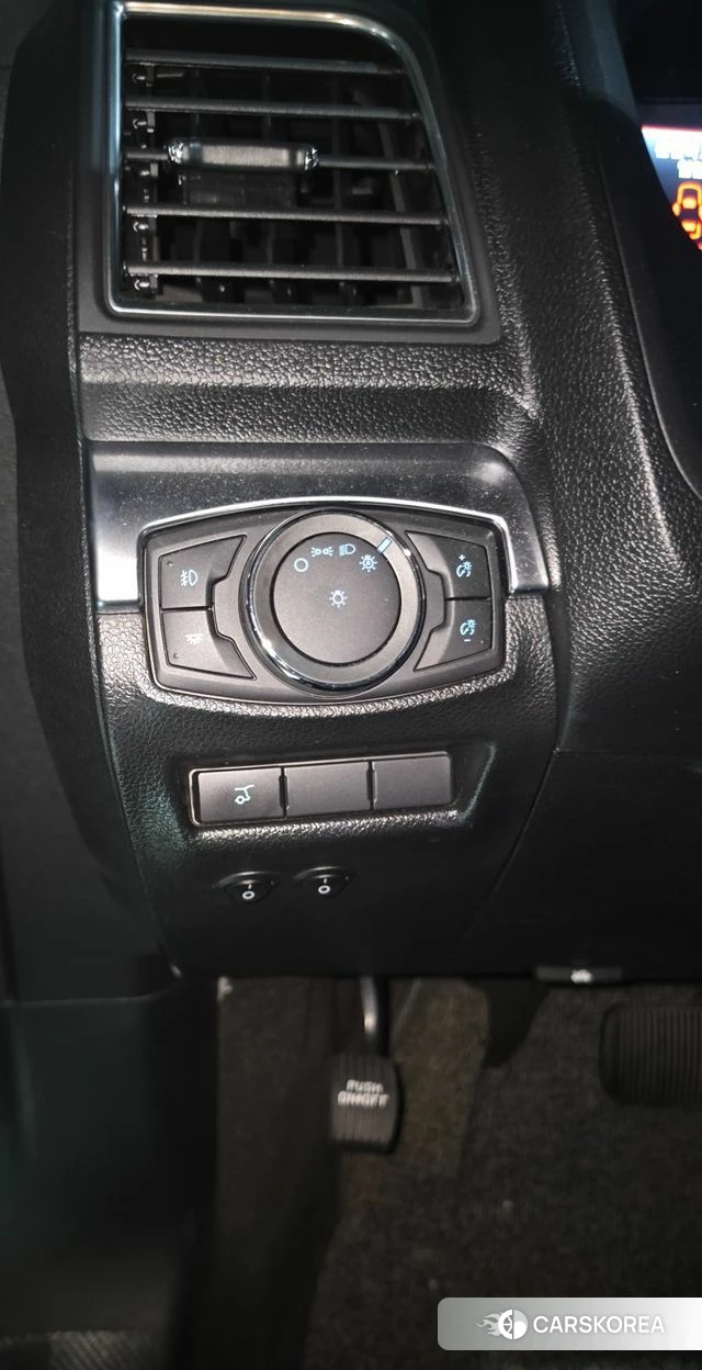 Ford Explorer 2018 Белый из Кореи, фото 4