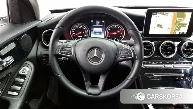 Mercedes-Benz C-Class W205 2018 Белый из Кореи, фото 4