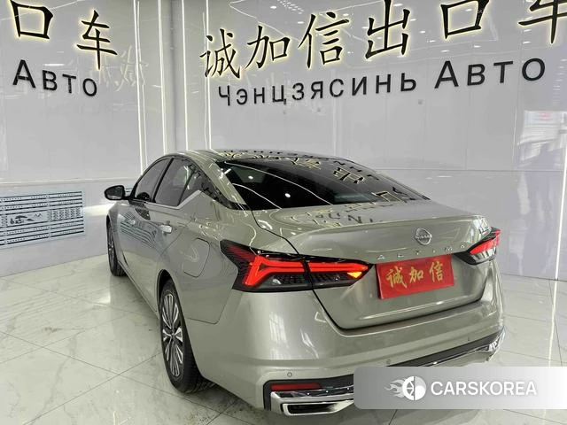 Nissan Teana 2023 Серебристо-серый из Китая, фото 4