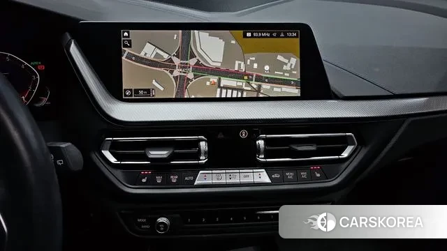 BMW 1 Series (F40) 2023 Черный из Кореи, фото 4