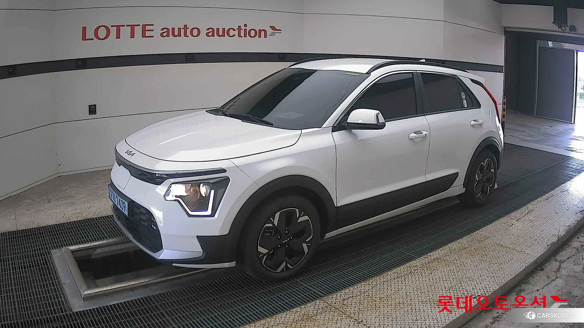 Kia Niro EV 2023 Snow White Pearl (optional) из Кореи, фото 4