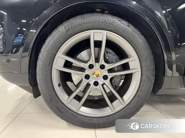 Porsche Cayenne (PO536) 2023 Черный из Кореи, фото 4