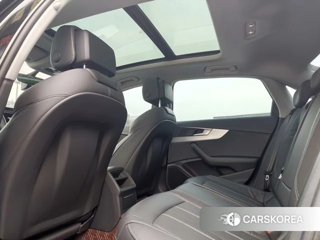 Audi A4L 2021 Черный из Китая, фото 4