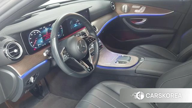 Mercedes-Benz E-Class W213 2022 Серебряный из Кореи, фото 4