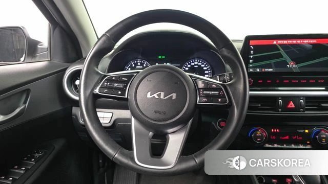 Kia The New K3 2nd generation 2022 Белый из Кореи, фото 4