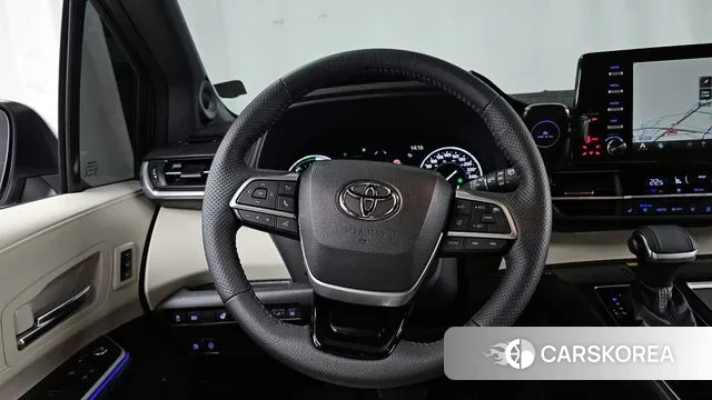 Toyota Sienna 4th Generation 2022 Белый из Кореи, фото 4