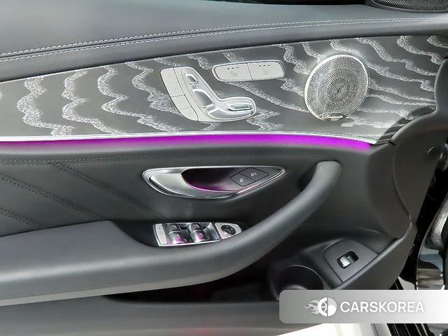 Mercedes-Benz E-Class W213 2023 Черный из Кореи, фото 4