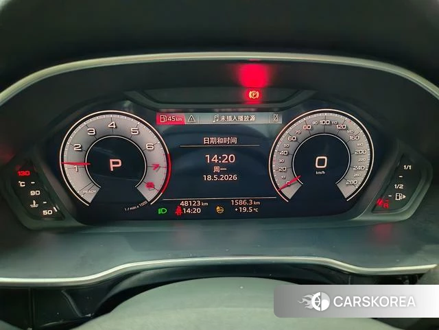 Audi Q3 2022 Темно-серый из Китая, фото 4
