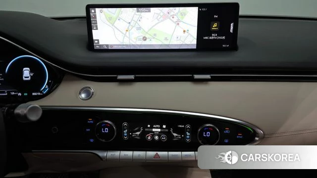 Genesis GV70 2024 Черный из Кореи, фото 4